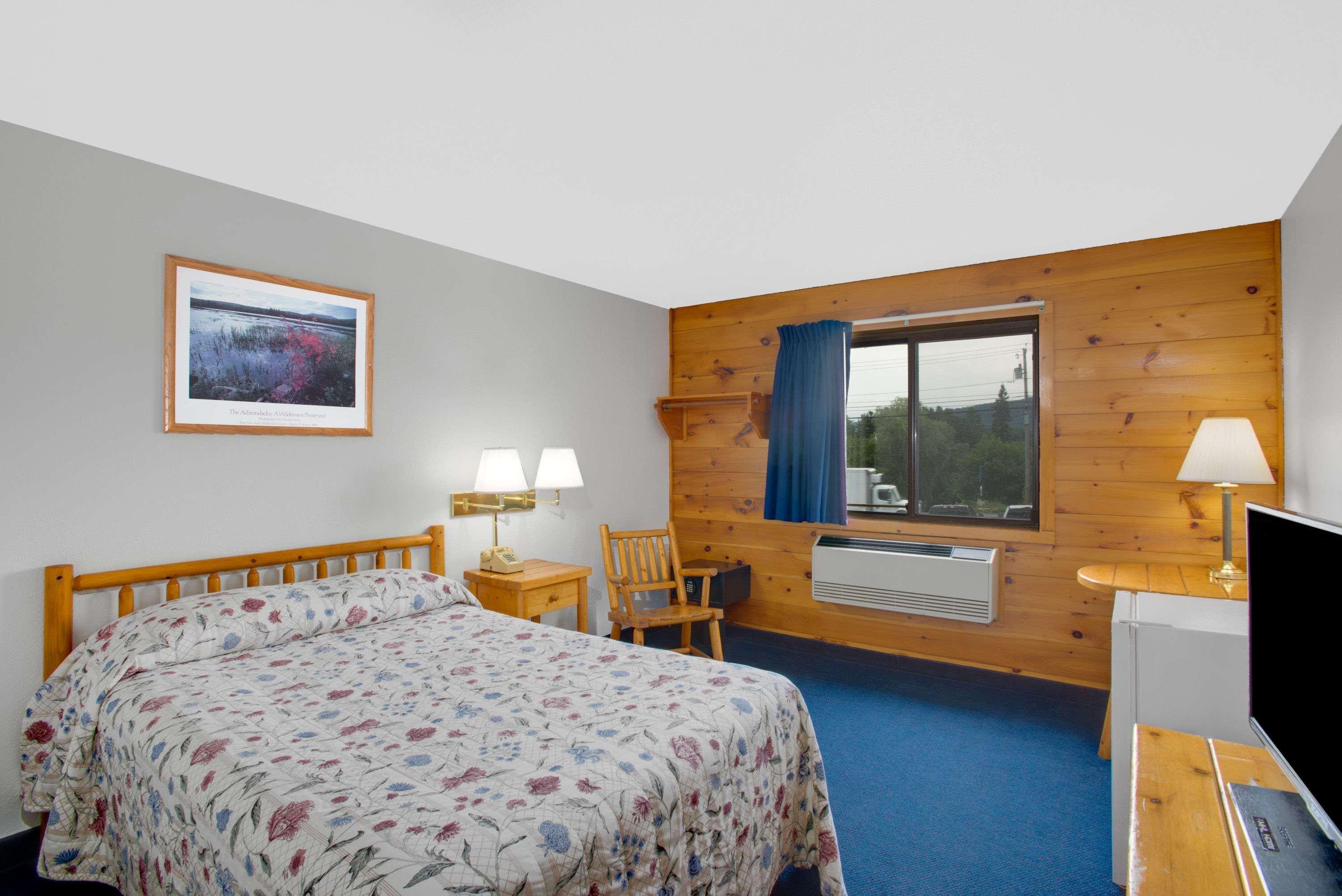 Super 8 By Wyndham Lake George/Warrensburg Area Экстерьер фото